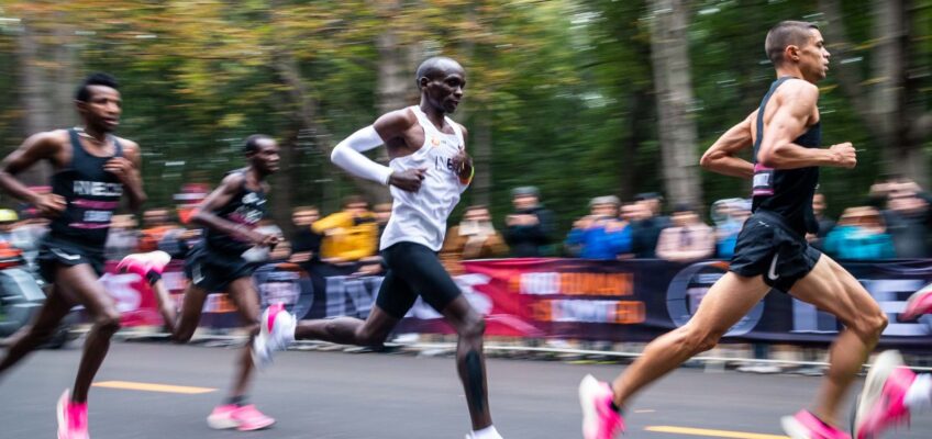 Элиуд Кипчоге на пути к преодолению 2-часового рубежа