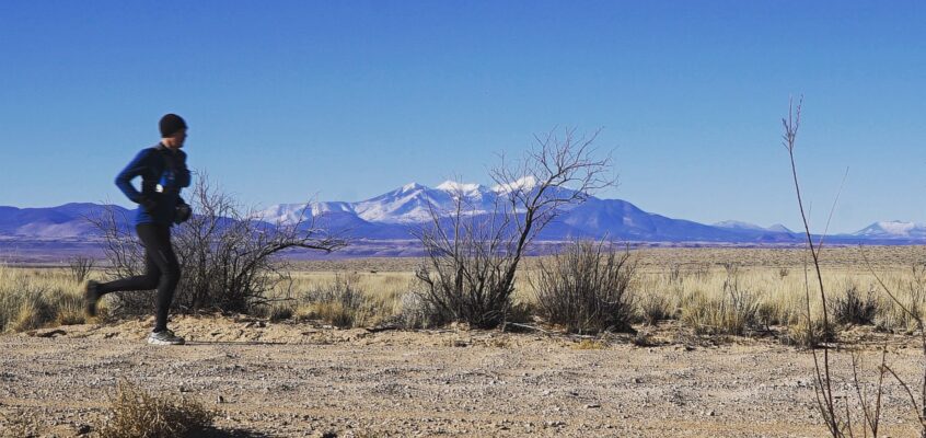 Люди, которые сделали из бега экстрим. Статья в The Gardian о забеге 3100 миль